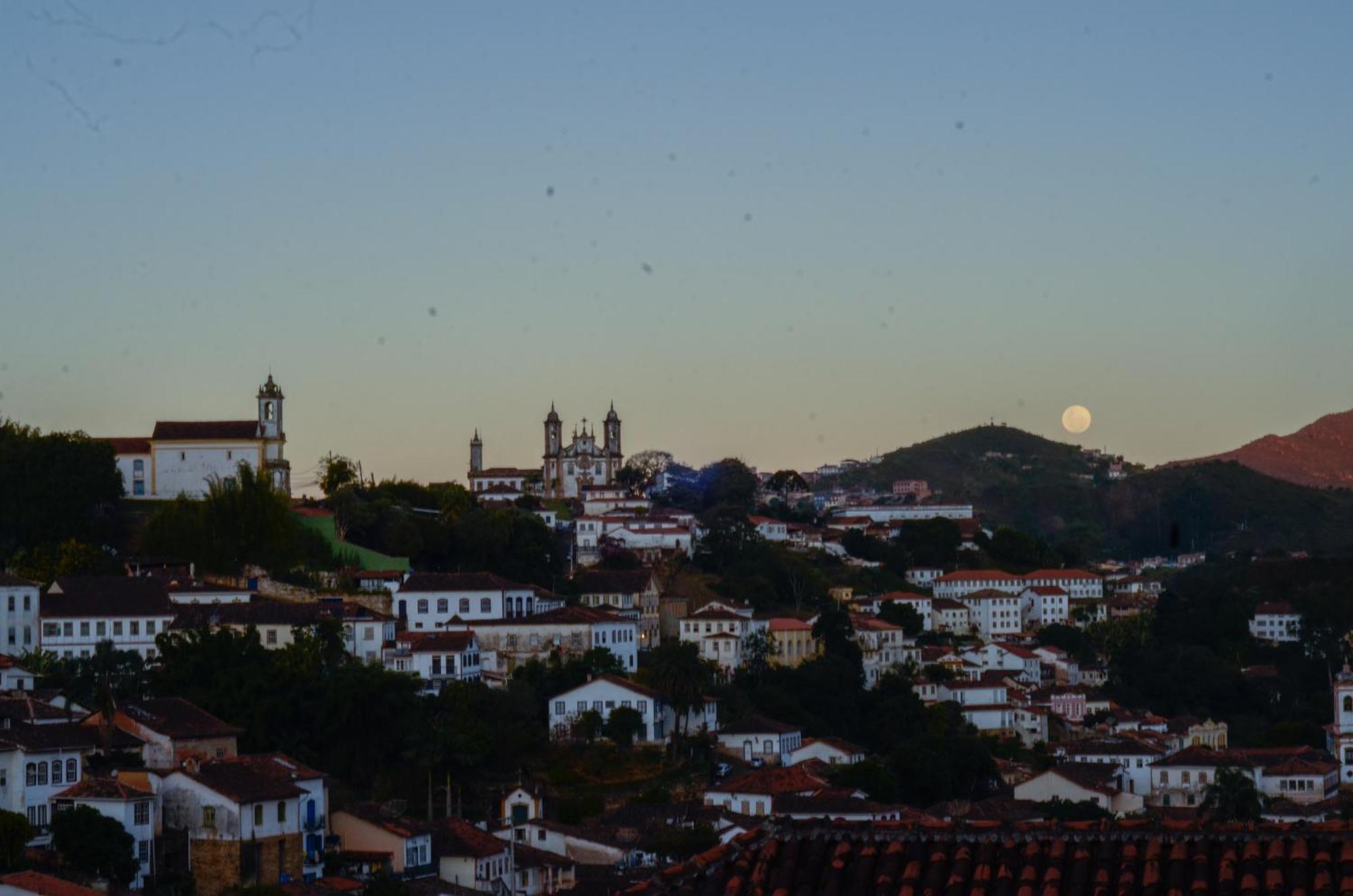 - Casa Pitanga - Acomodacao Lindissima Pertinho Da Igreja Do Rosario オウロ・プレット エクステリア 写真